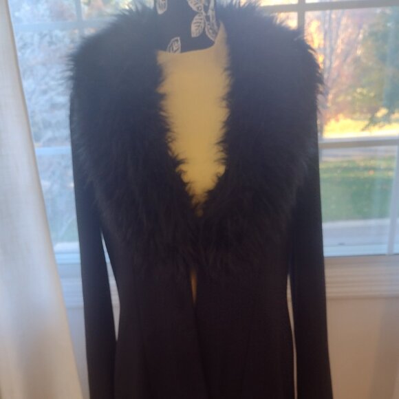 Bisou Bisou Black Coat/Duster with Removable Fur Collar - Picture 3 of 12